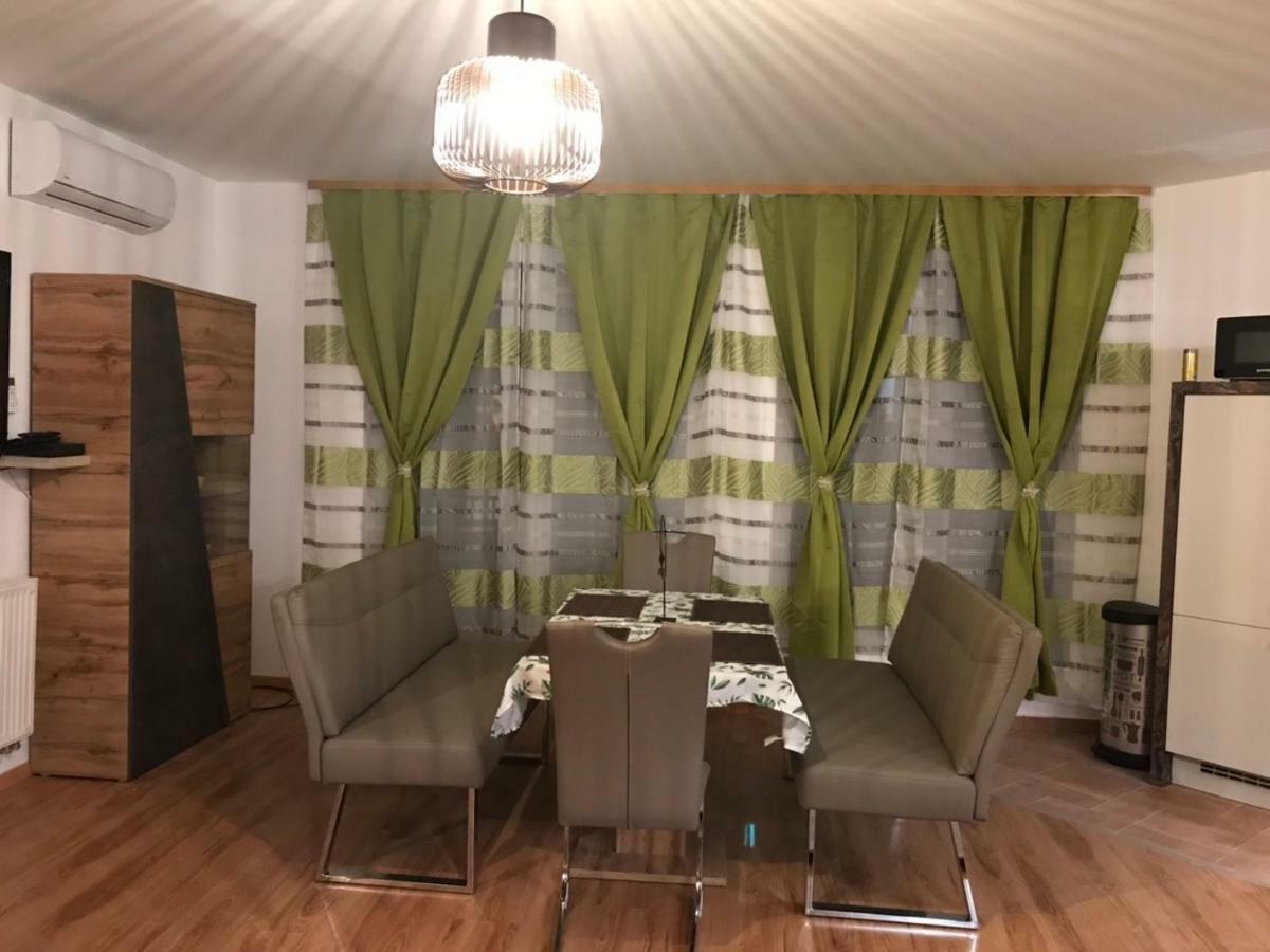Diamond House Lägenhet Hajdúszoboszló Exteriör bild